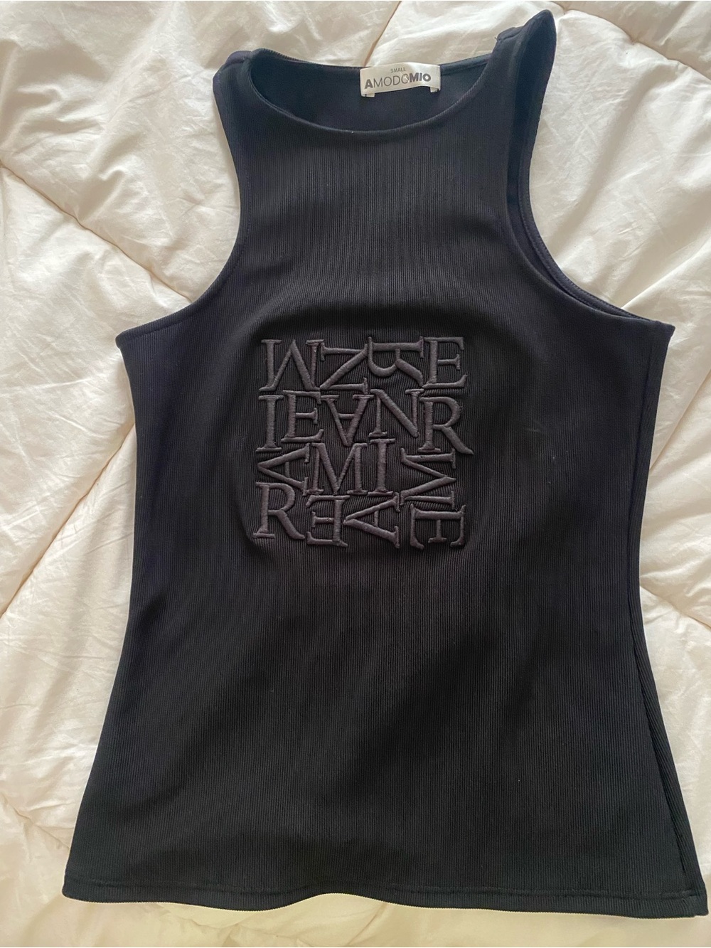 A Modo Mío 
Black Ribbed Logo Tank Top